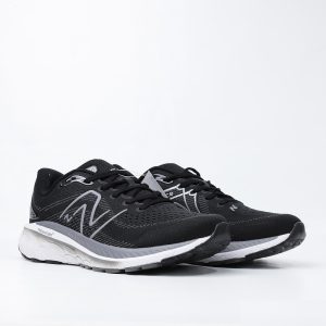 NEW BALANCE 860 V13 WOMENS BLACK WHITE